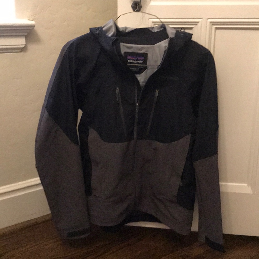 Patagonia Men’s Rain Jacket